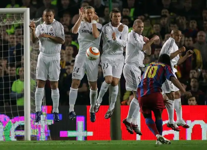 战上海申花 战上海申花