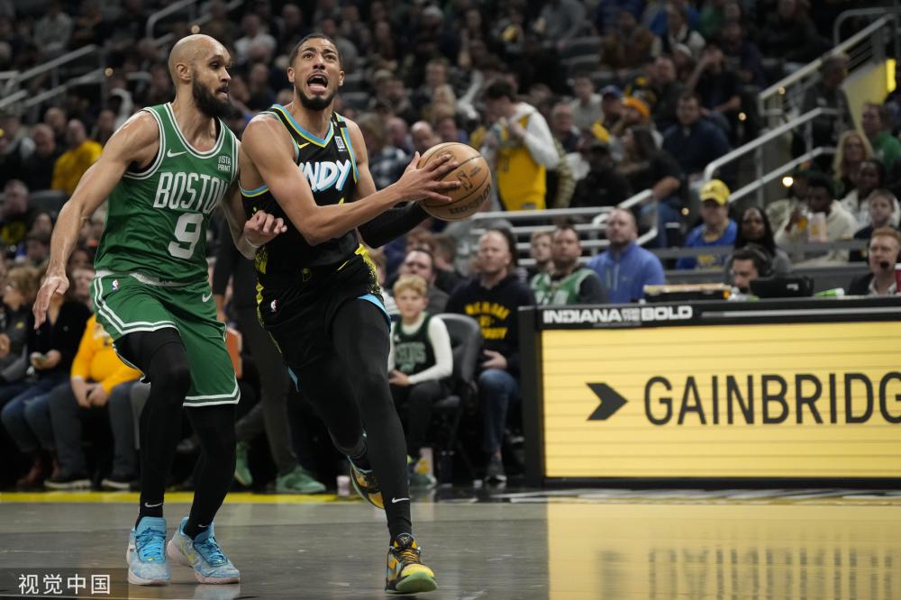 攻势足球和 攻势足球和