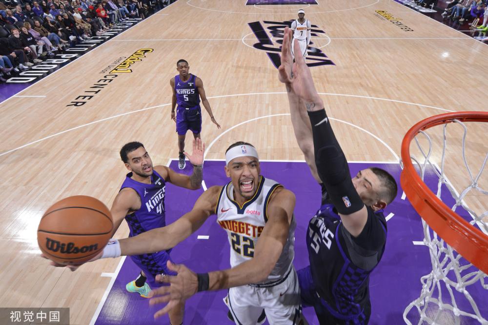 热那亚球衣模特：我拍完连球衣都没给我，报酬只是两瓶酒.