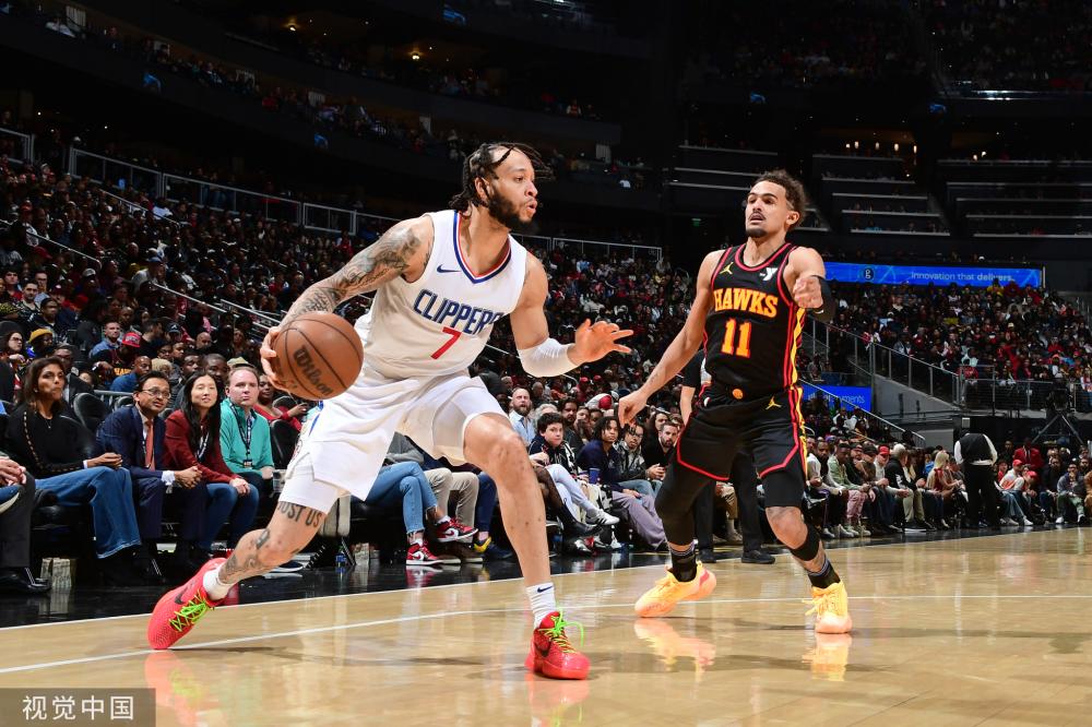 也彰显了巴 也彰显了巴